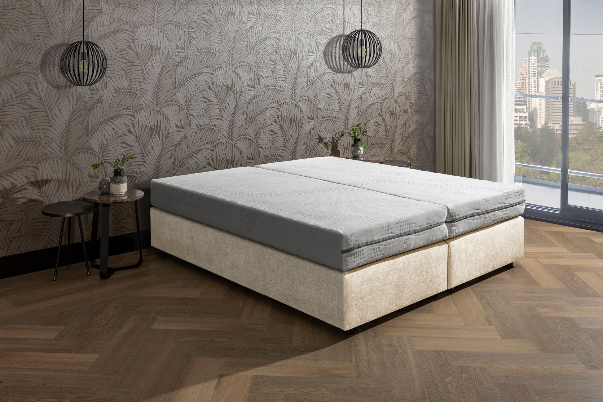 Van der Valk bed Comfort Stof Beige. Inclusief 7-zone pocketveren matras.