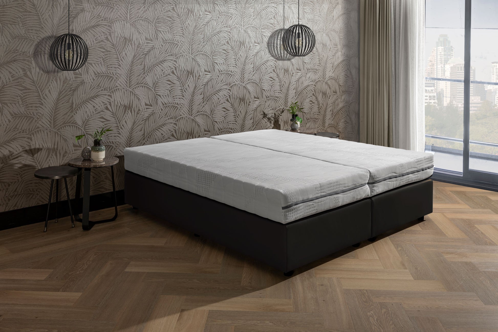 Van der Valk bed Comfort Skaileer Zwart. Inclusief 7-zone pocketveren matras.