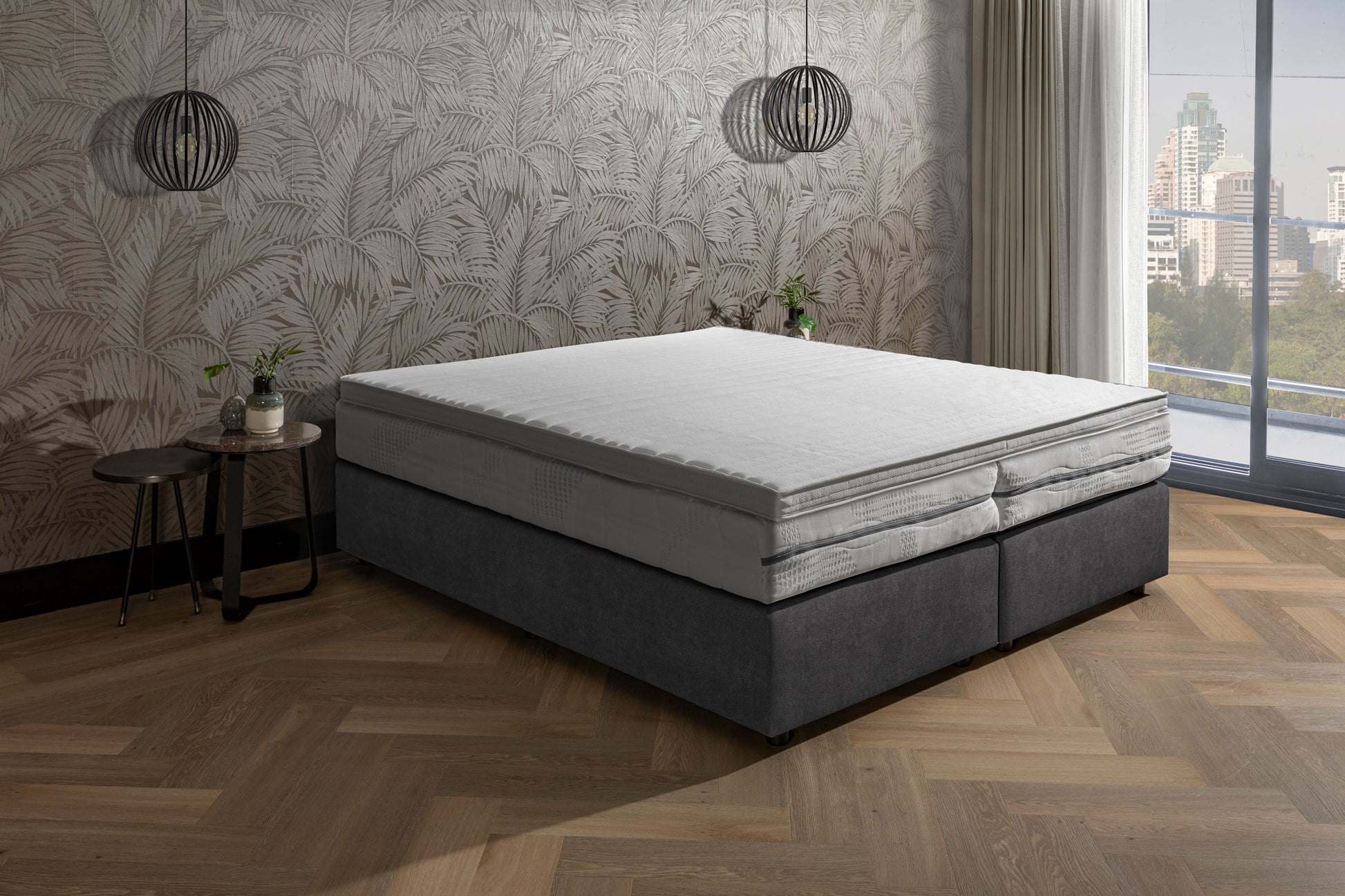 Van der Valk bed Luxury Stof Antraciet. Inclusief 7-zone pocketveren matras en topper.